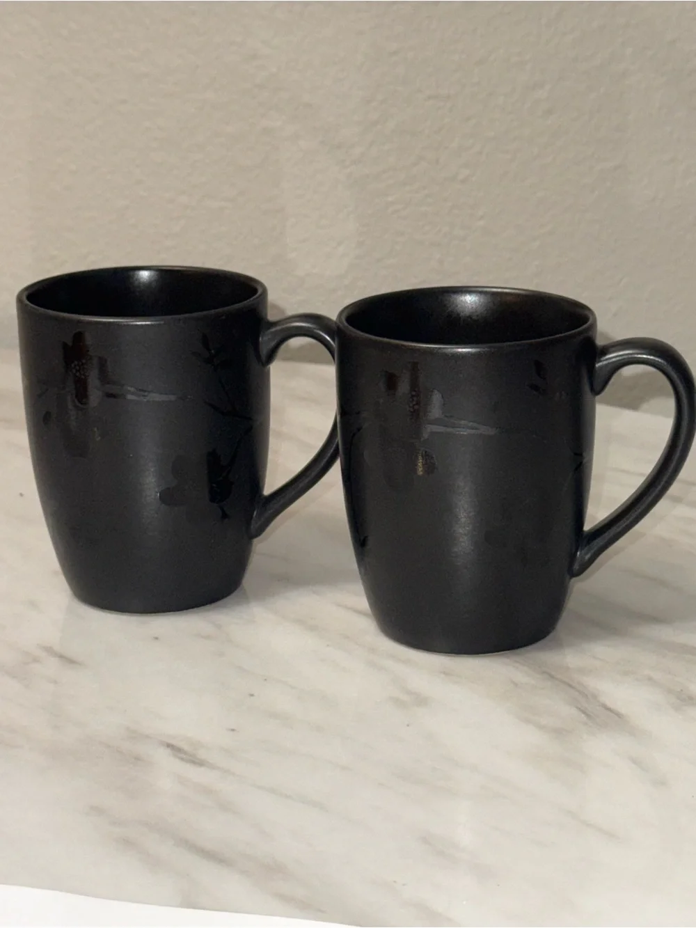 Target Stoneware Black Floral Coffee Mug Set 2pc 14 fl oz DW/MW/Oven Safe